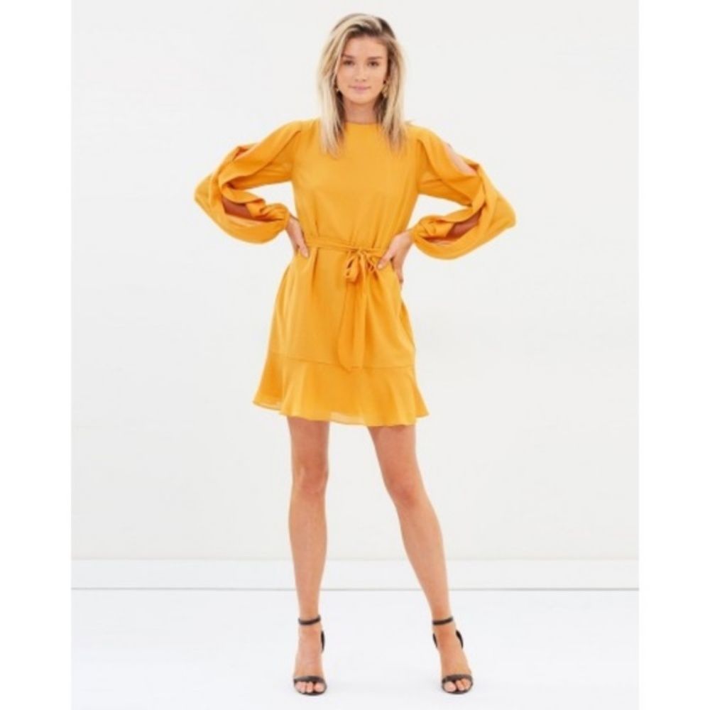 Sunshine Yellow Split Sleeve Dress ☀️ Size 4